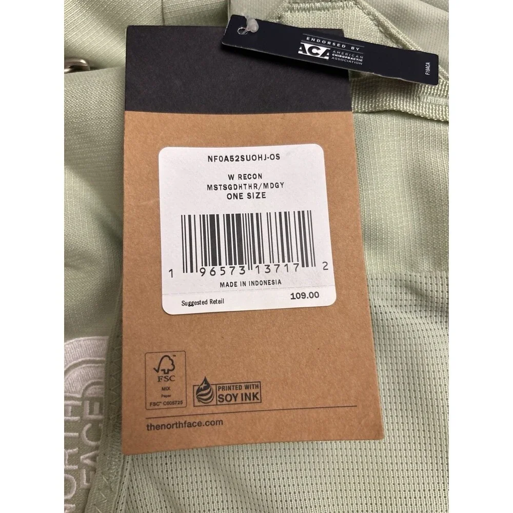 The North Face Womens Recon Laptop Backpack Misty Sage Dark Heather/Meld Grey